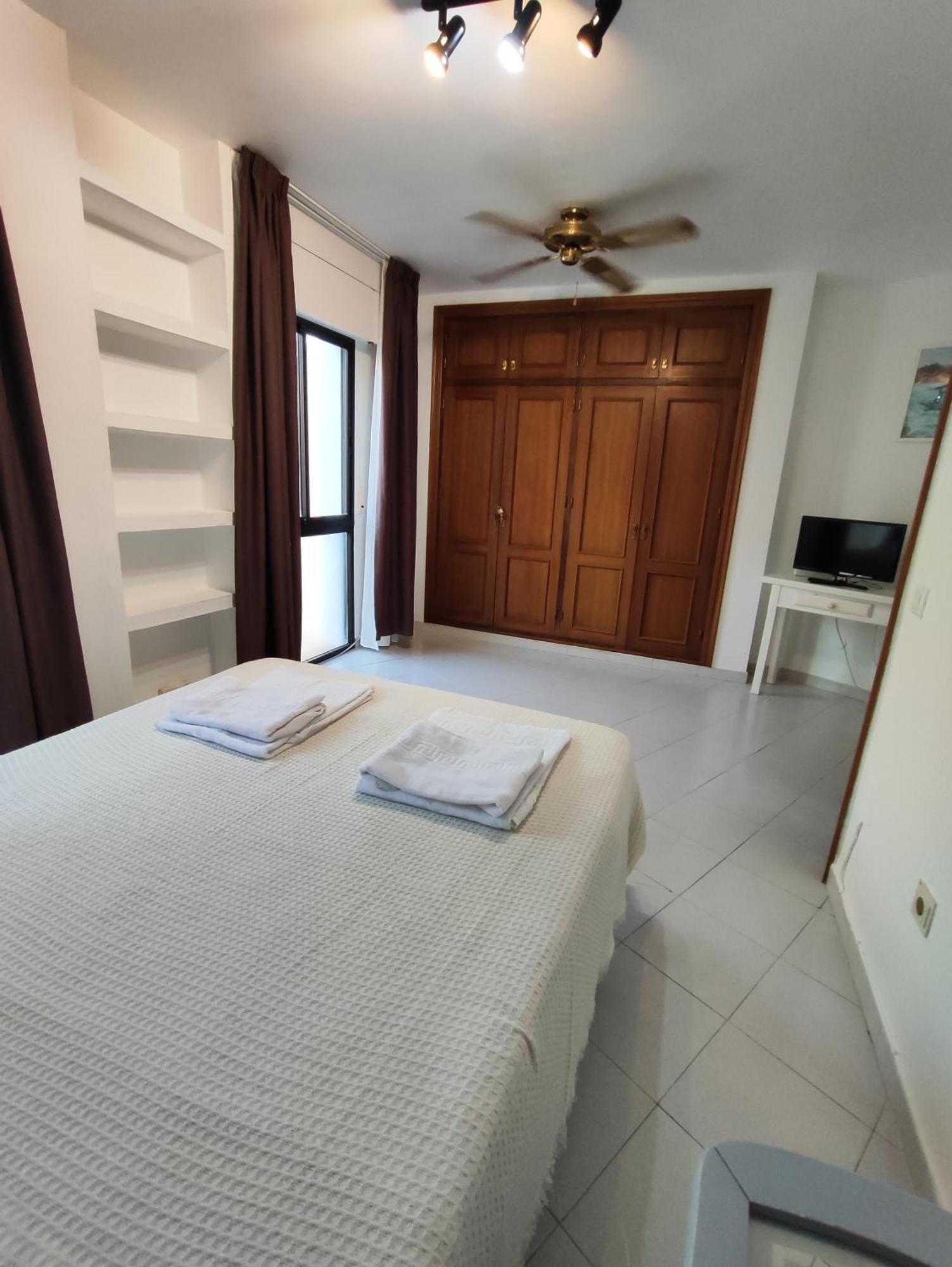 Apartamento Cantarero Нерха Екстериор снимка