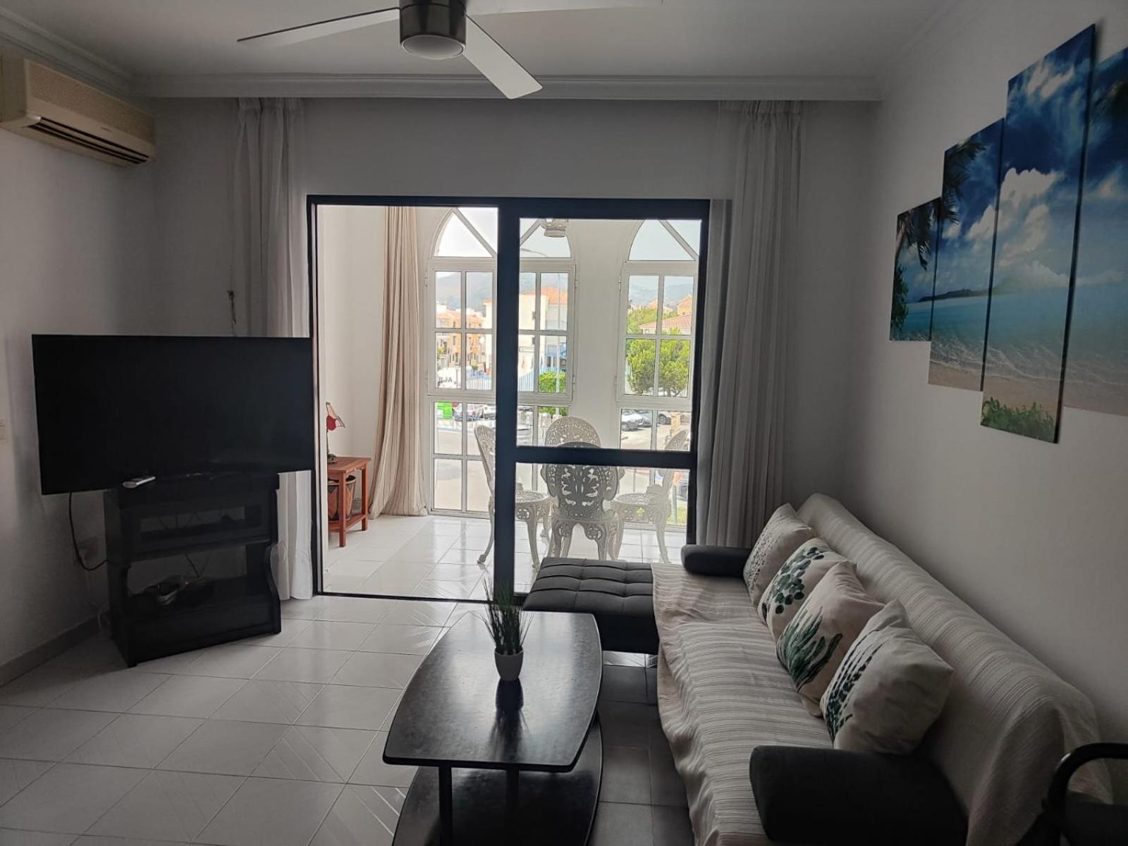 Apartamento Cantarero Нерха Екстериор снимка