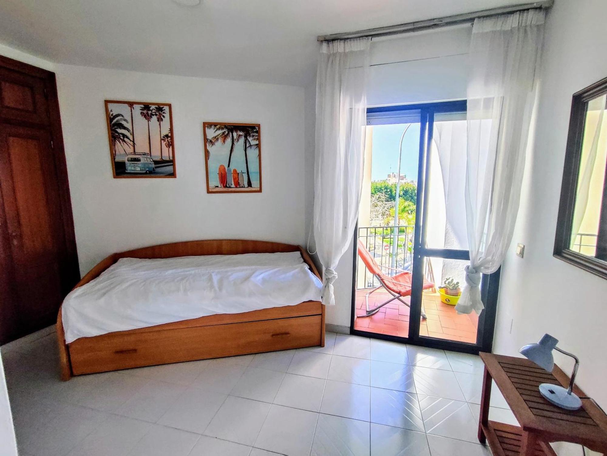 Apartamento Cantarero Нерха Екстериор снимка